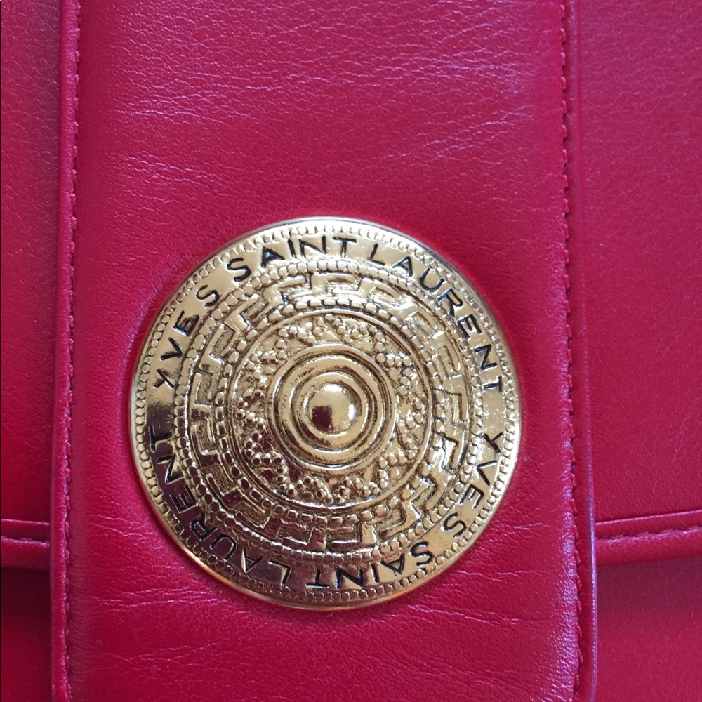Vintage Yves Saint Laurent red leather crossbody - Picture 2 of 5